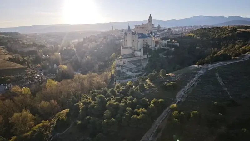 Vista del Alcázar de Segovia desde globo aerostático